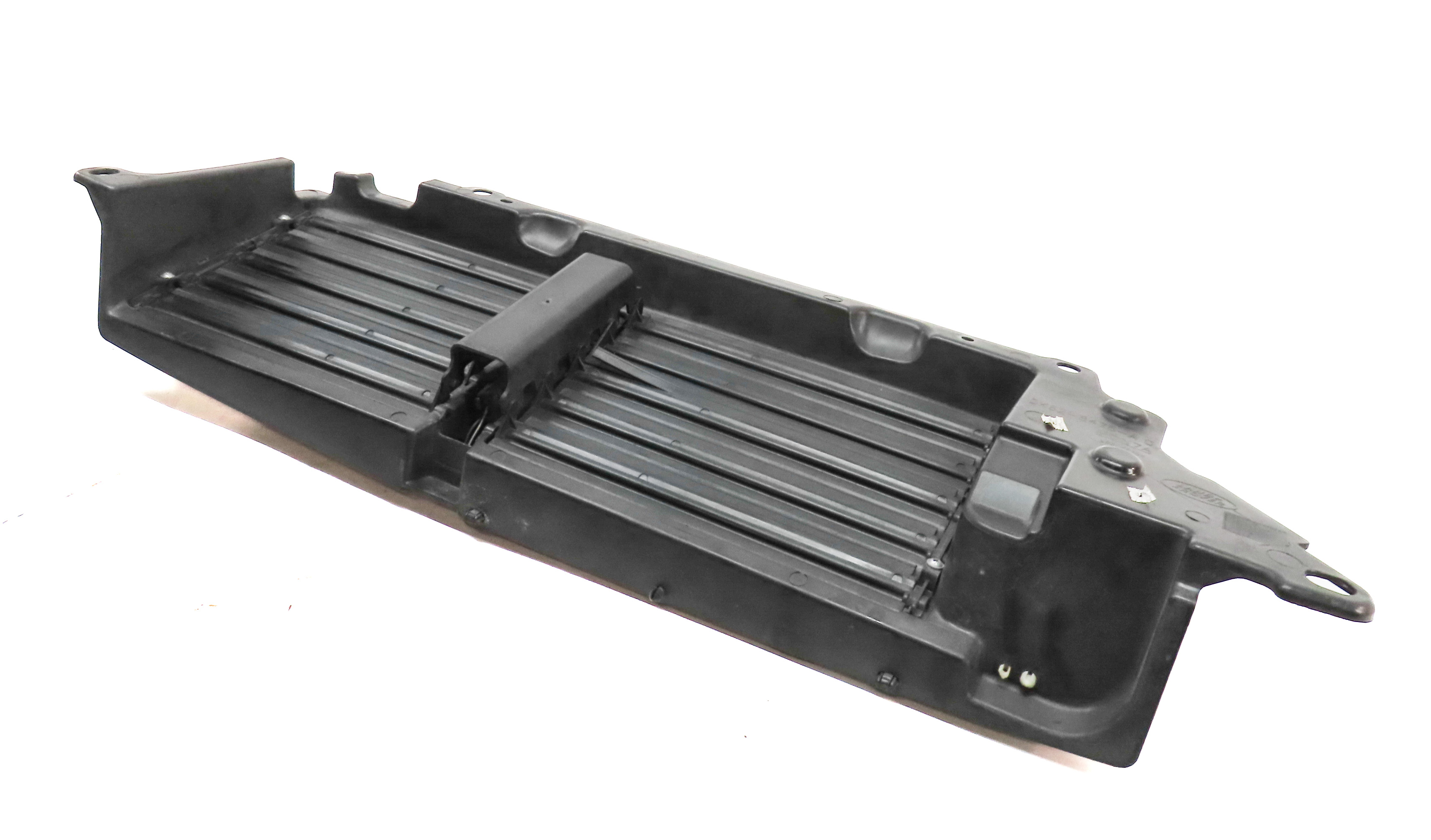 2016 RANGE ROVER SPORT (L494) 3.0L DIESEL ENGINE RADIATOR AIR SHUTTER GRILLE — exact item pictured